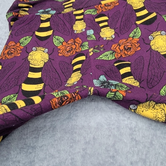 Lularoe women's flowers and bee print leggings - Picture 8 of 9